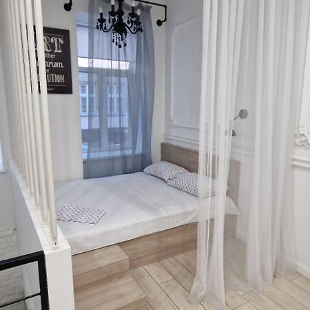 Чорно -Білий Люкс В Центрі Apartment Liov Exterior foto